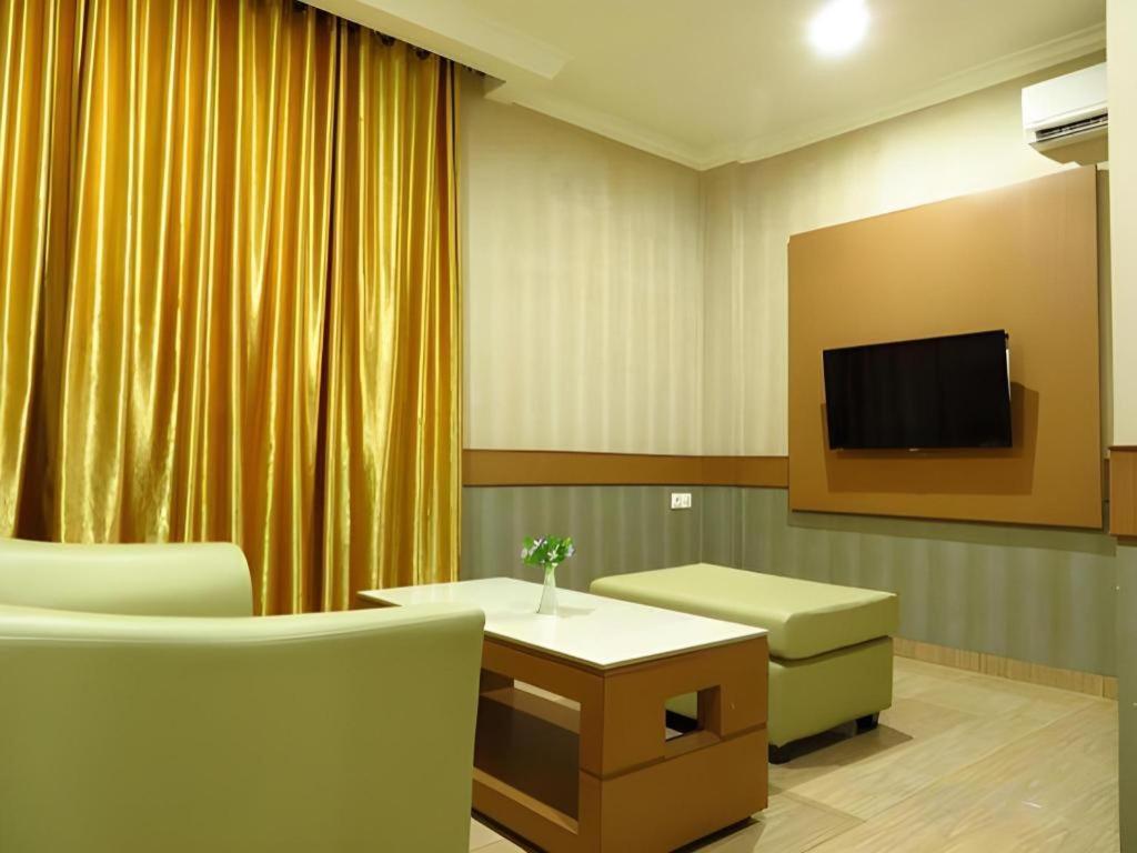 Hotel Menara Lexus Medan Zewnętrze zdjęcie