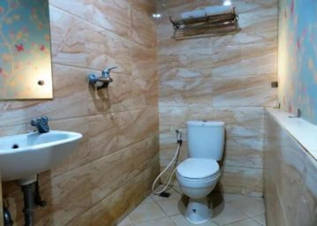 Hotel Menara Lexus Medan Zewnętrze zdjęcie