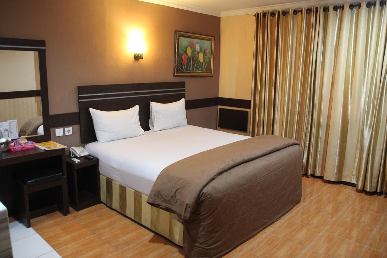 Hotel Menara Lexus Medan Zewnętrze zdjęcie